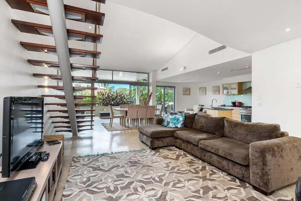Jades On Lawson 1 Daire Byron Bay